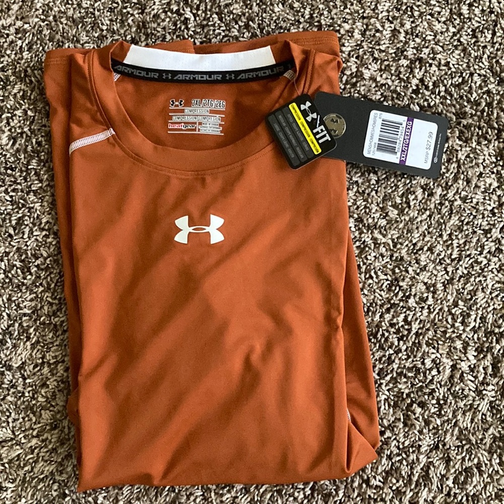 Under Armour 2XL heat gear compression shirt.